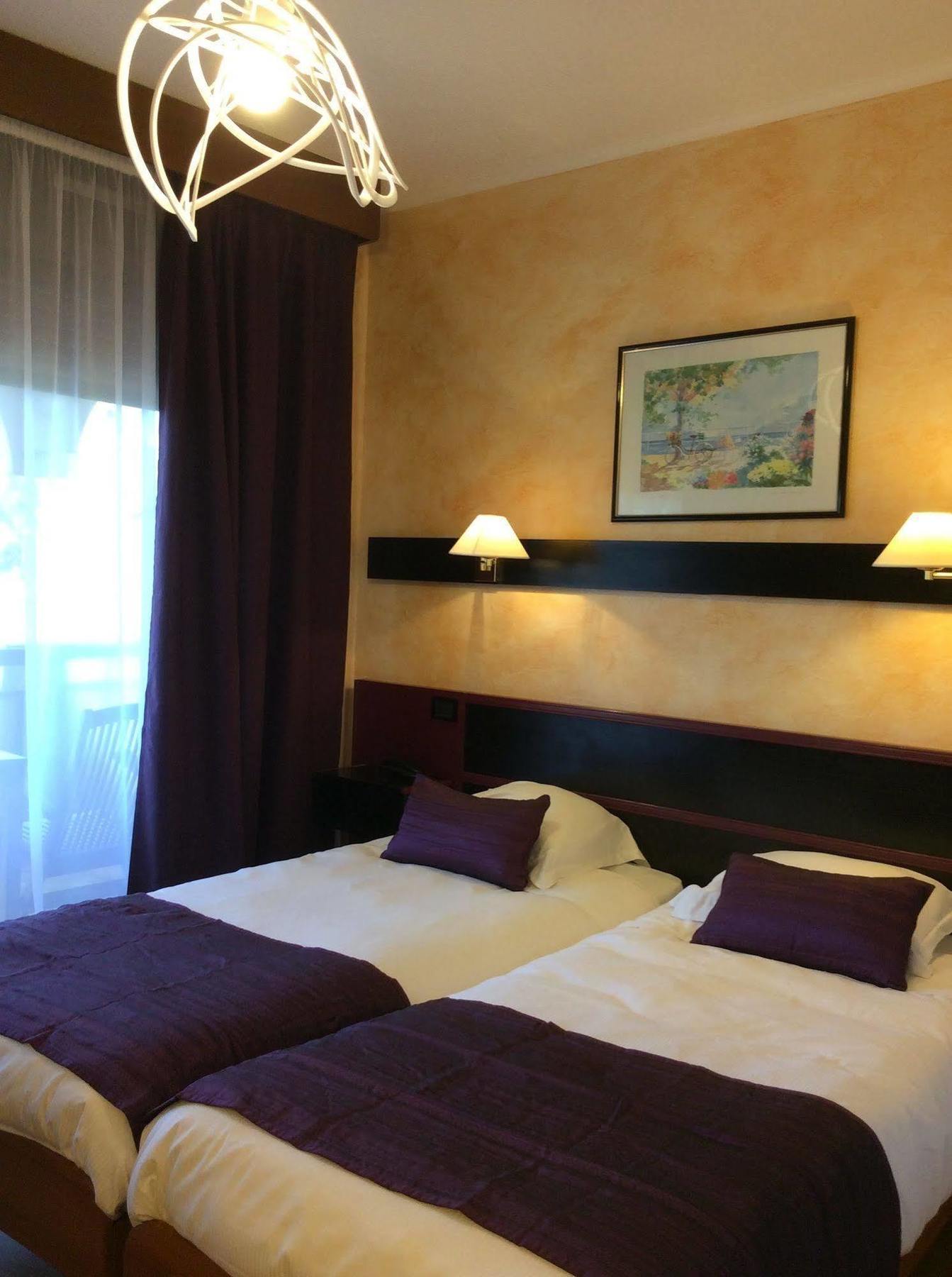 Hotel Bahia فينوف لوبيه المظهر الخارجي الصورة